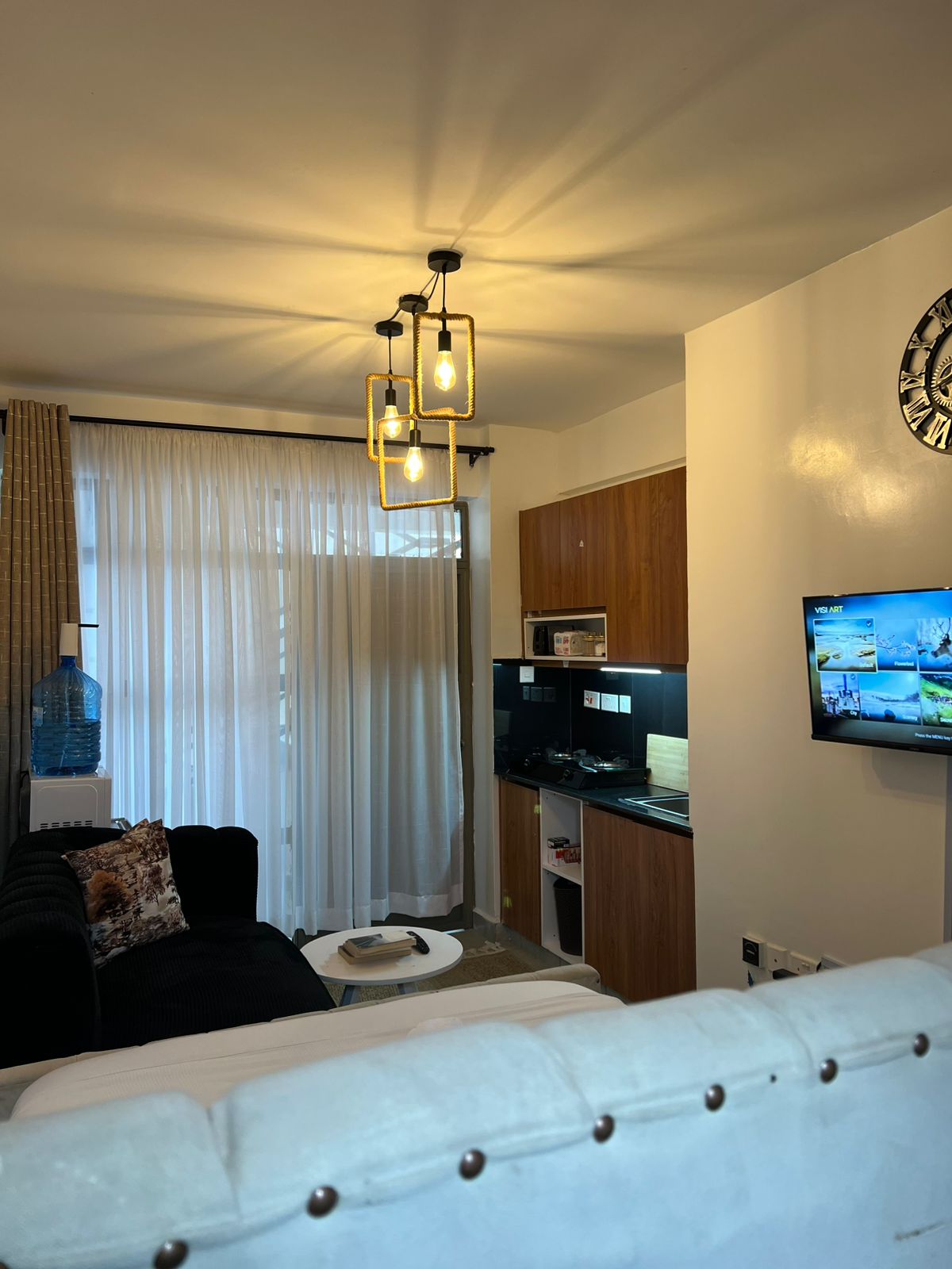 Stylish Airbnb Studio Along Thika Road – Roysambu image 2